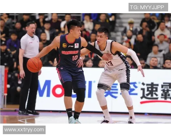 武汉篮球队以74分稳居总决赛积分榜首位展现强劲实力 武汉篮球队以74分稳居总决赛积分榜首位展现强劲实力